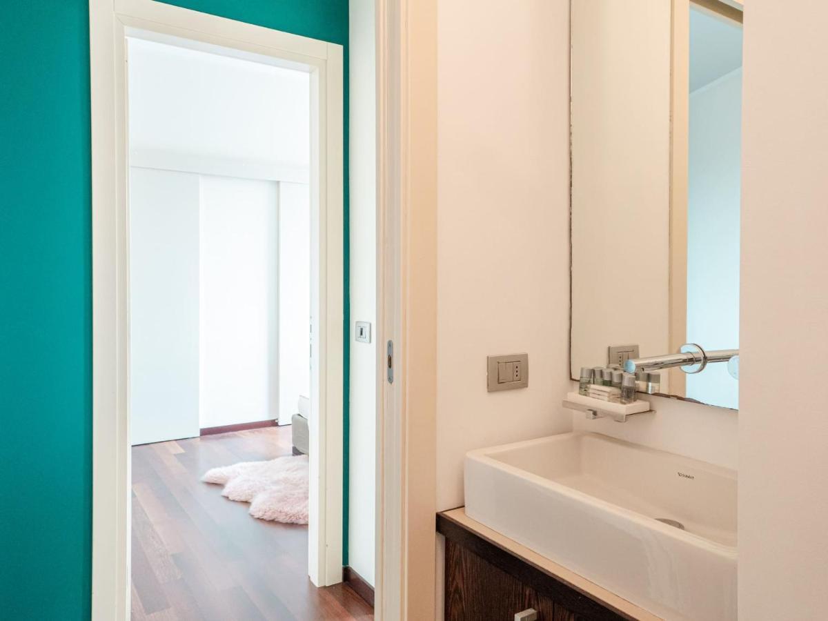 The Best Rent - Bright Two Rooms Apartment Near Cattolica University Milano Eksteriør billede